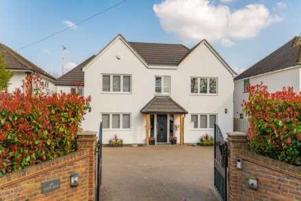5 Bedroom Detached, Grove Road, Tring
