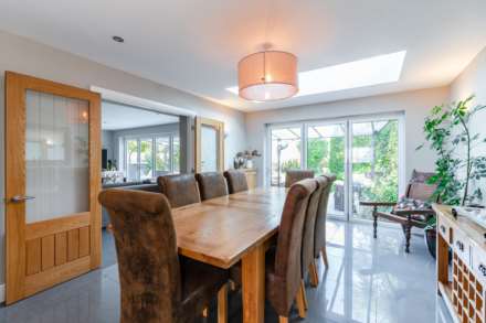 Grove Road, Tring, Image 7