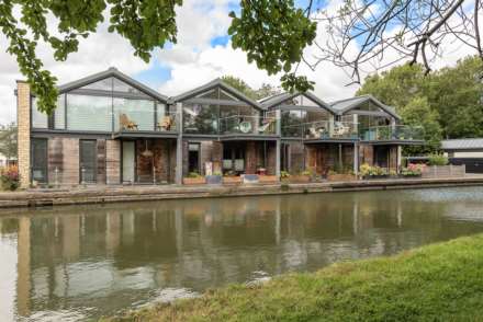 3 Bedroom House, Marsworth Wharf, Marsworth