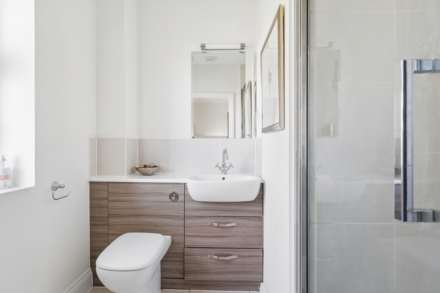 High Street, Image 22