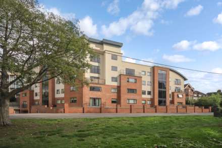 Tring - Luxurious Apartment, Image 1
