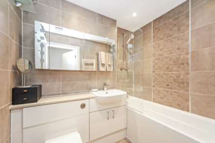 Tring - Luxurious Apartment, Image 12