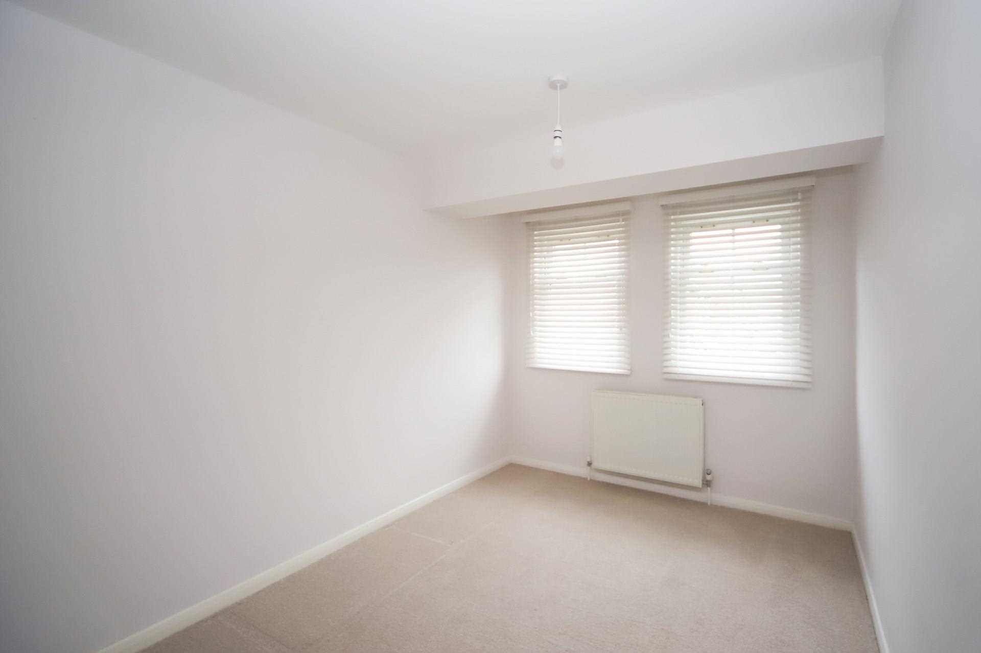 Lakeside, Tring, Image 9