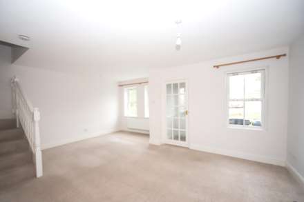 Lakeside, Tring, Image 3