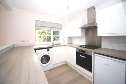 Lakeside, Tring, Image 5