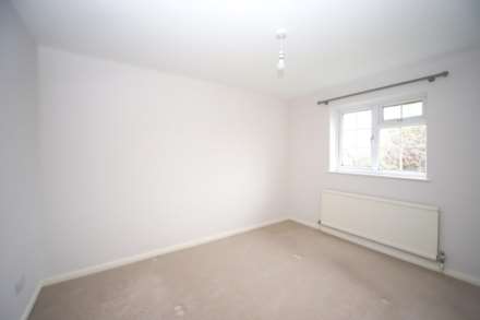 Lakeside, Tring, Image 7