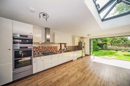 Longfield Road, Tring, Image 9