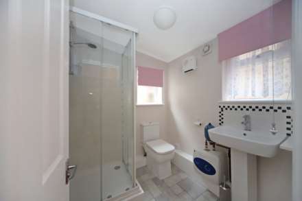 Tring, Image 5