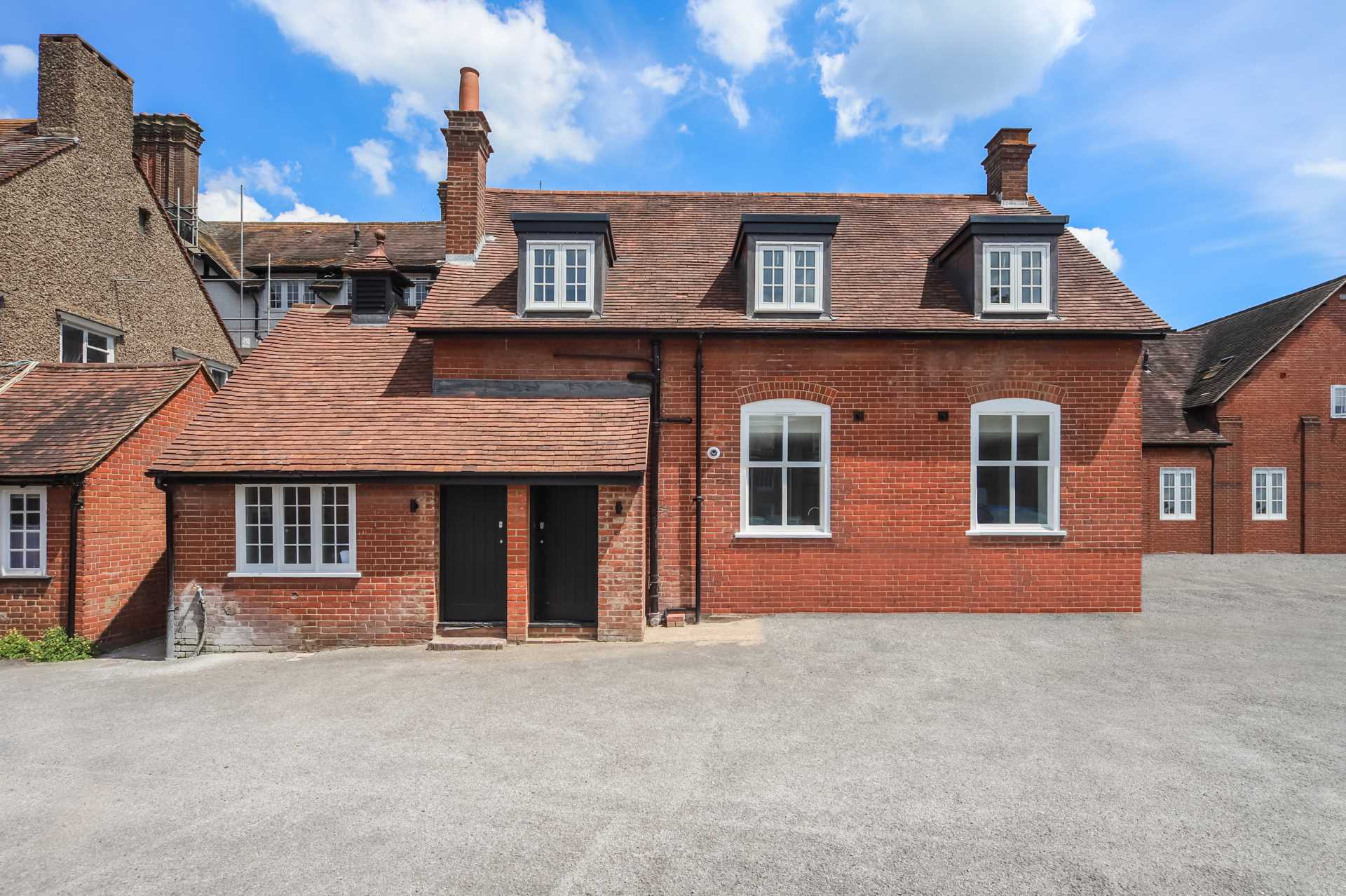 Crown Rose Court, Tring, Image 1