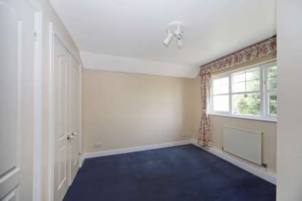 Chapel Meadow, Tring, Image 5