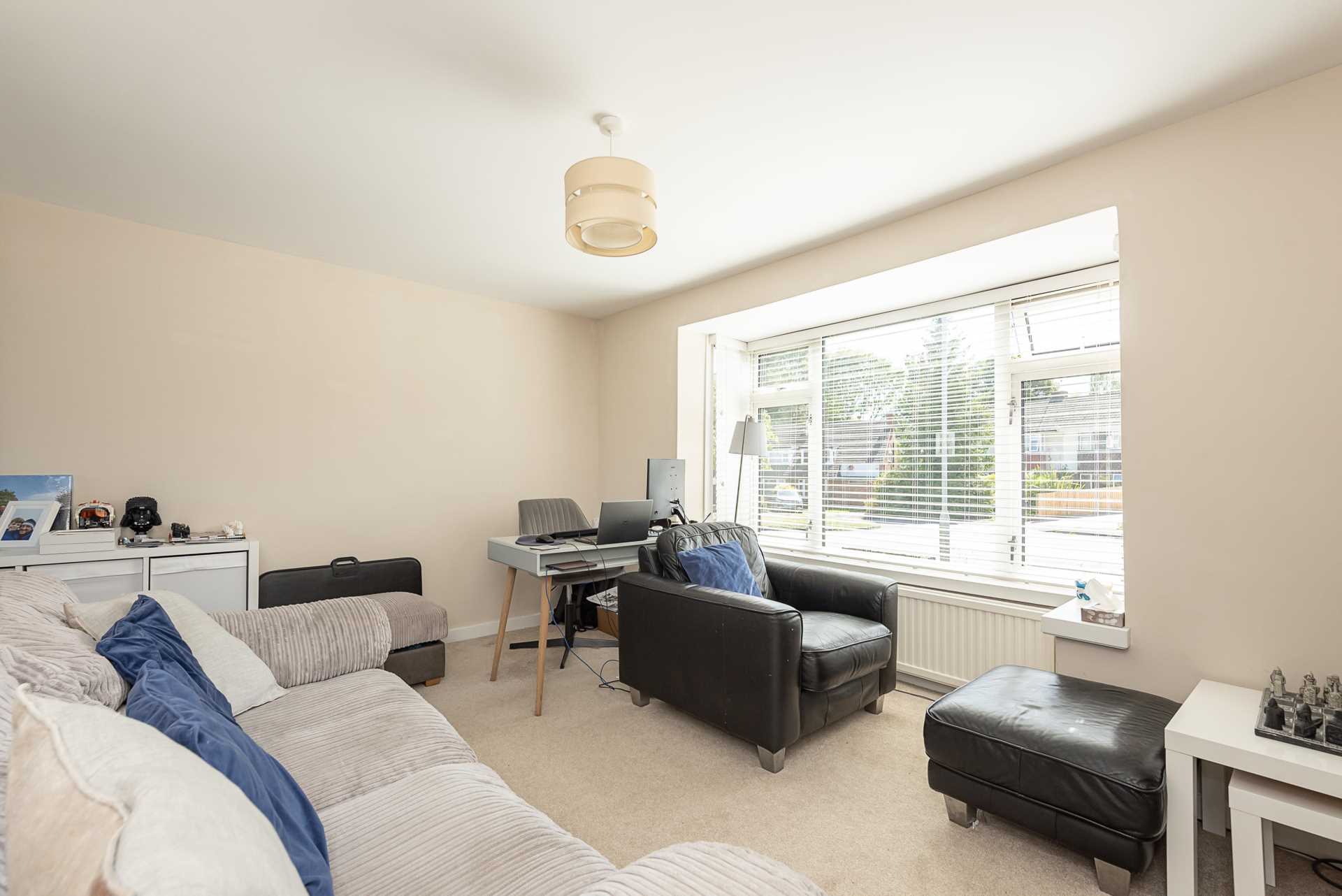 Mill View Road, Tring, Hertfordshire, Image 2