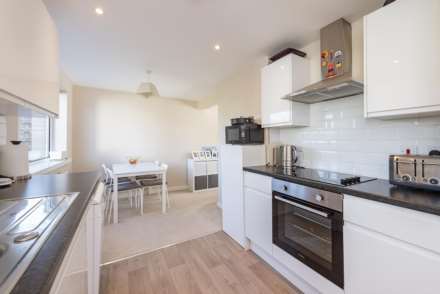 Mill View Road, Tring, Hertfordshire, Image 5