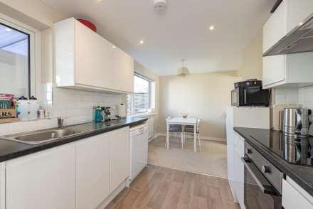 Mill View Road, Tring, Hertfordshire, Image 6