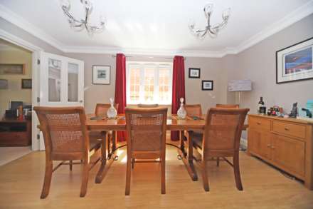 Grove Road, Tring, Image 8