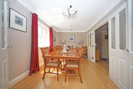 Grove Road, Tring, Image 9