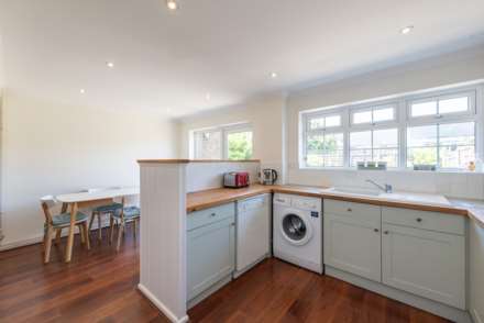 Brownlow Lane, Cheddington, Image 12