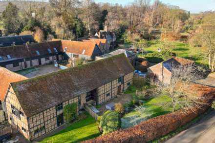 4 Bedroom Semi-Detached, Aldbury