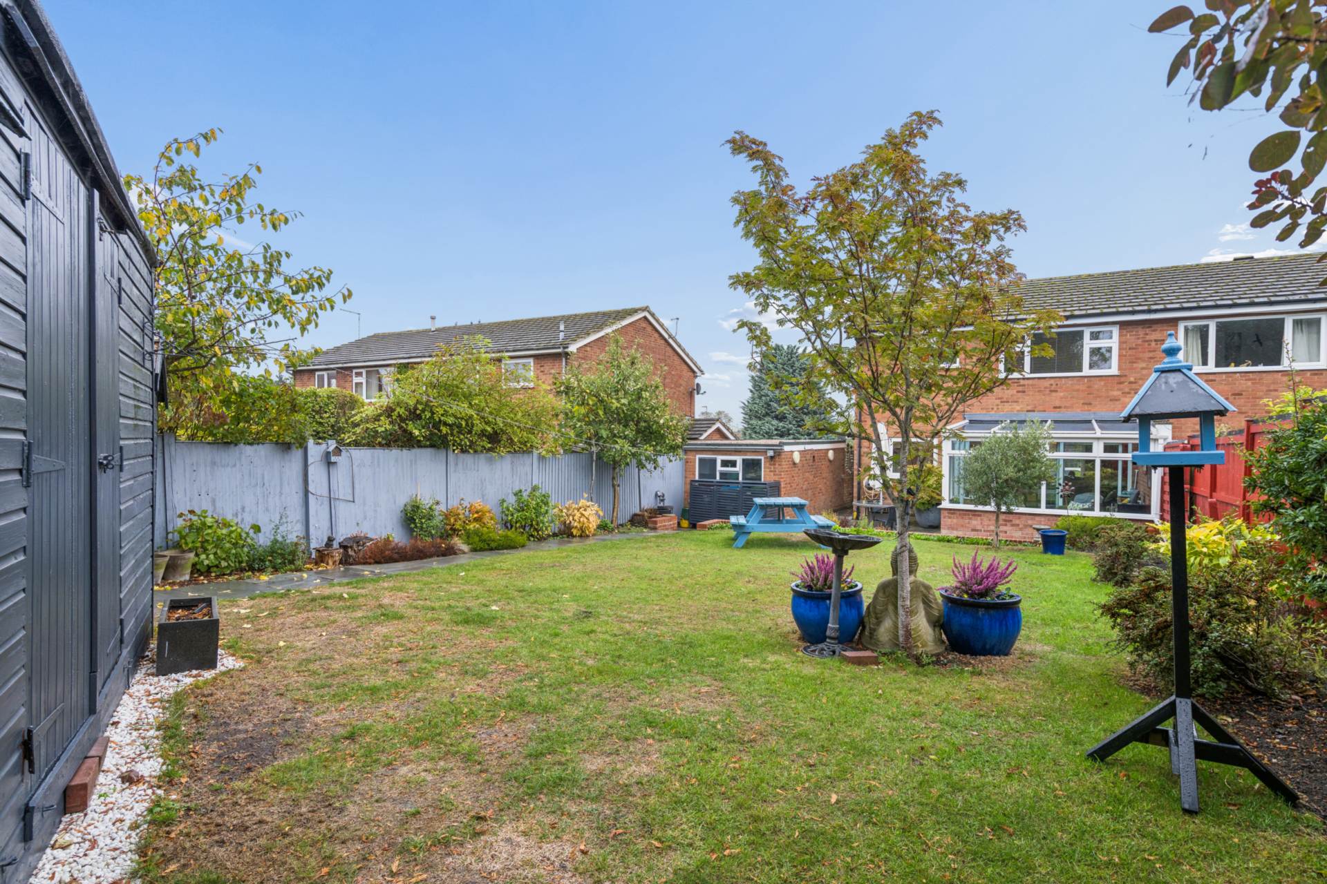 Aston Clinton, Image 22