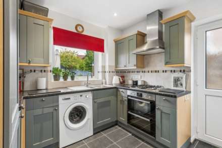 Aston Clinton, Image 11
