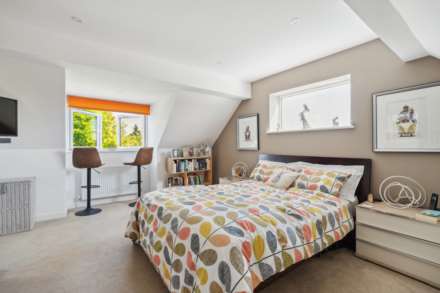 Mortimer Hill, Tring, Image 21