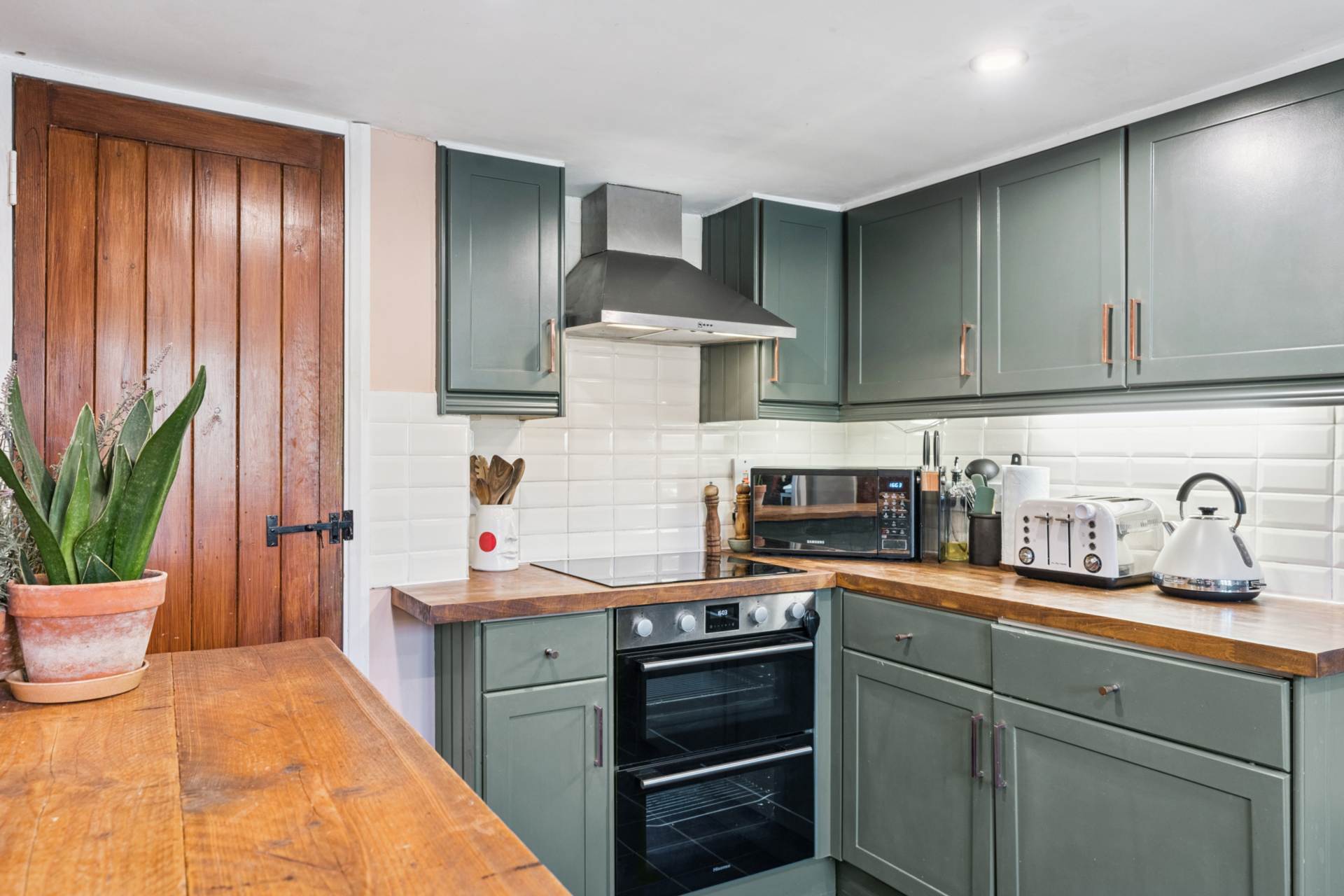 Church Road, Ivinghoe, Image 12