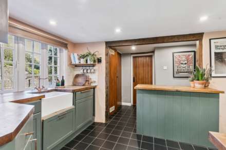 Church Road, Ivinghoe, Image 13