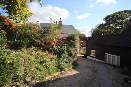 Church Road, Ivinghoe, Image 29