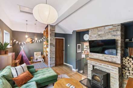 Church Road, Ivinghoe, Image 4