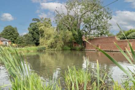 The Green, Wingrave, Image 3