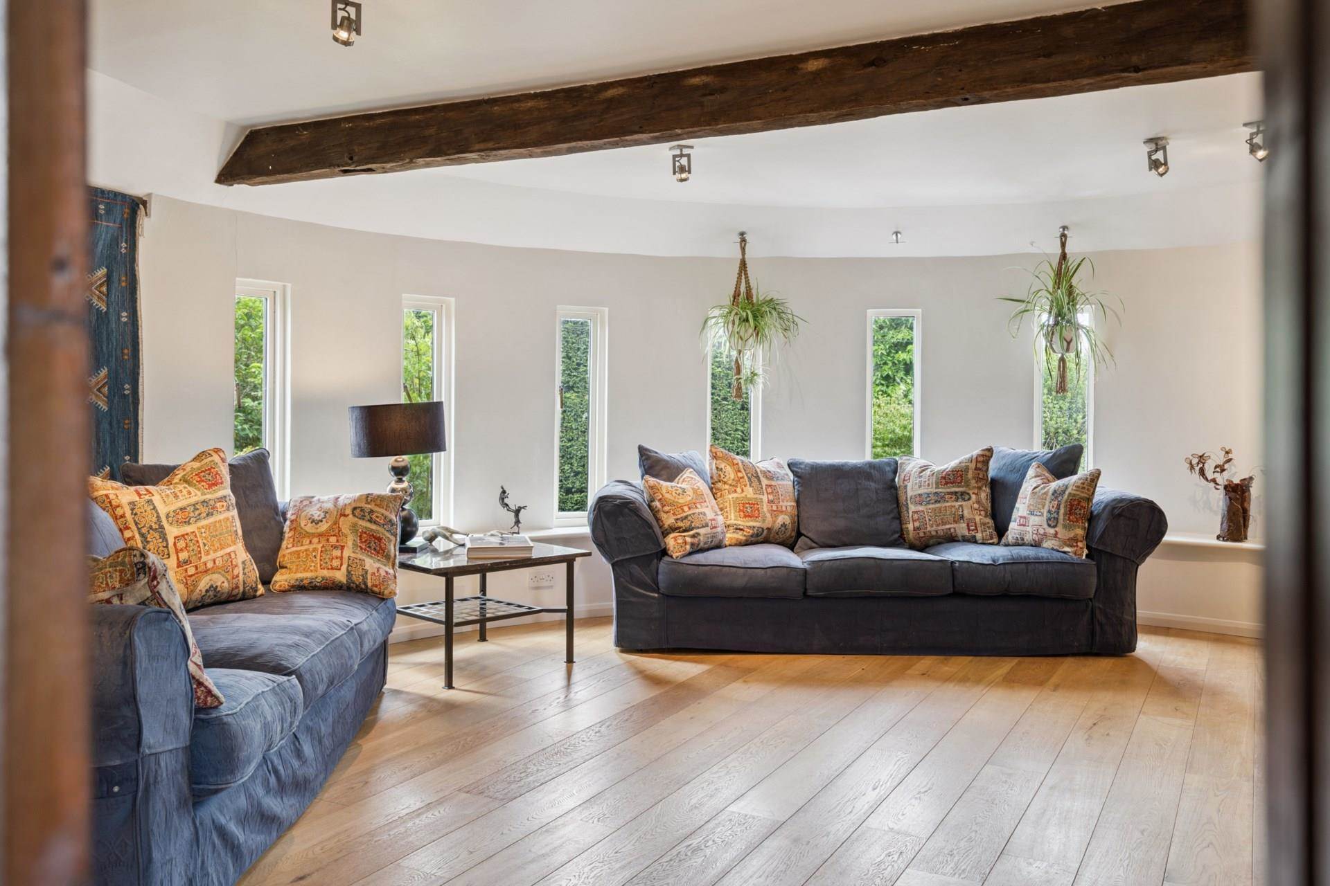 Essex Yard, Wingrave, Image 2