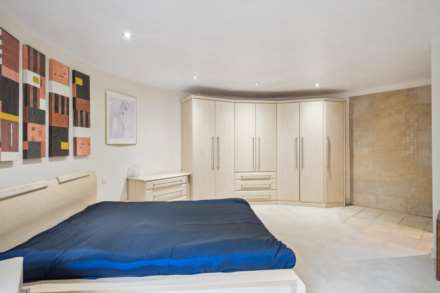 Essex Yard, Wingrave, Image 15