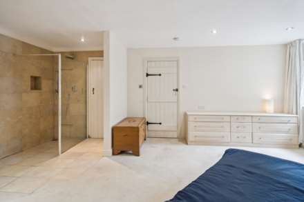 Essex Yard, Wingrave, Image 17