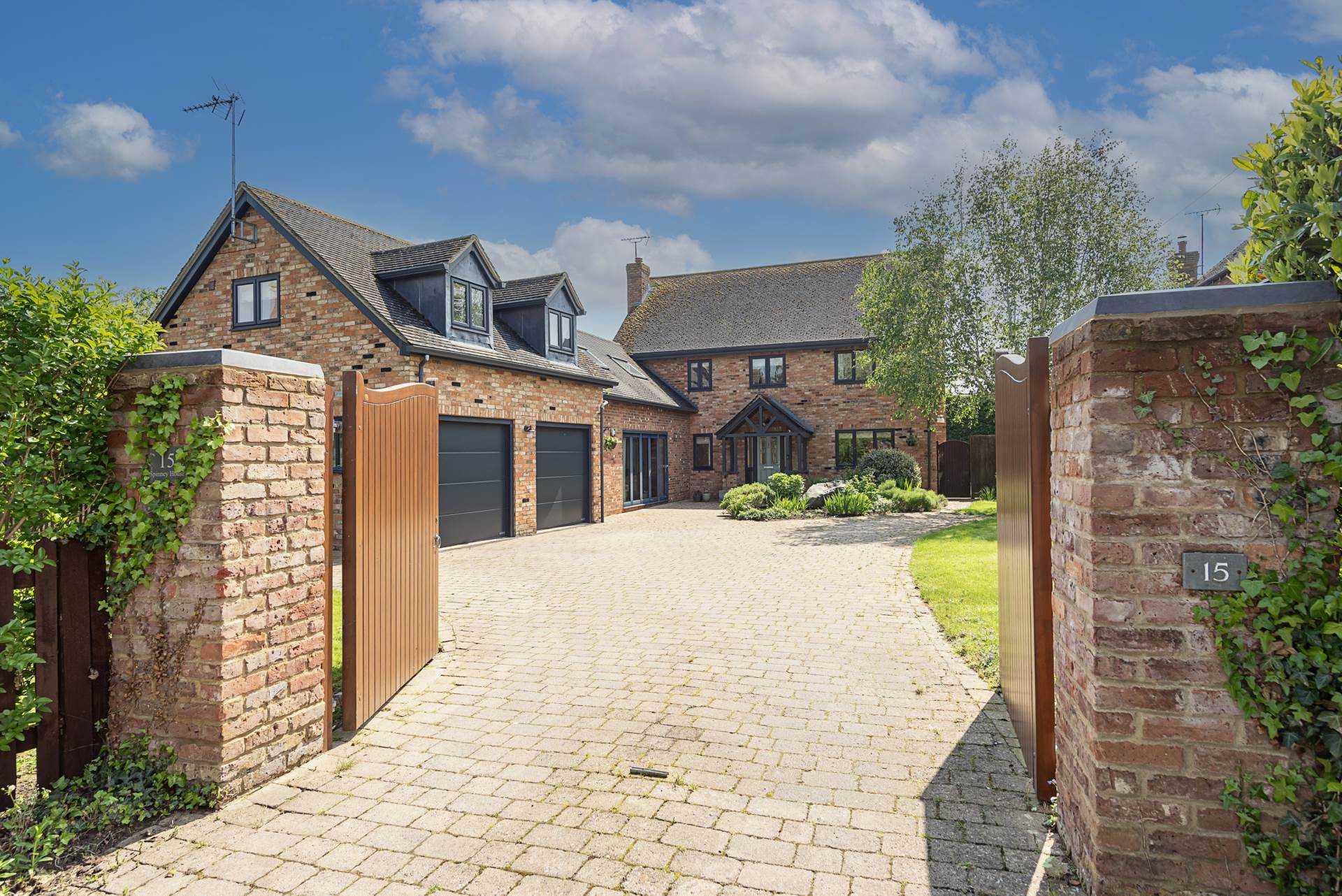 Horton Road, Slapton, Image 1