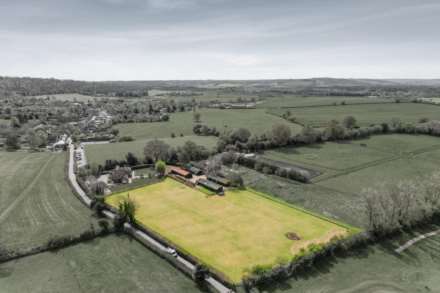 Aldbury - perfectly placed building plot, Image 11