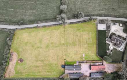 Aldbury - perfectly placed building plot, Image 2