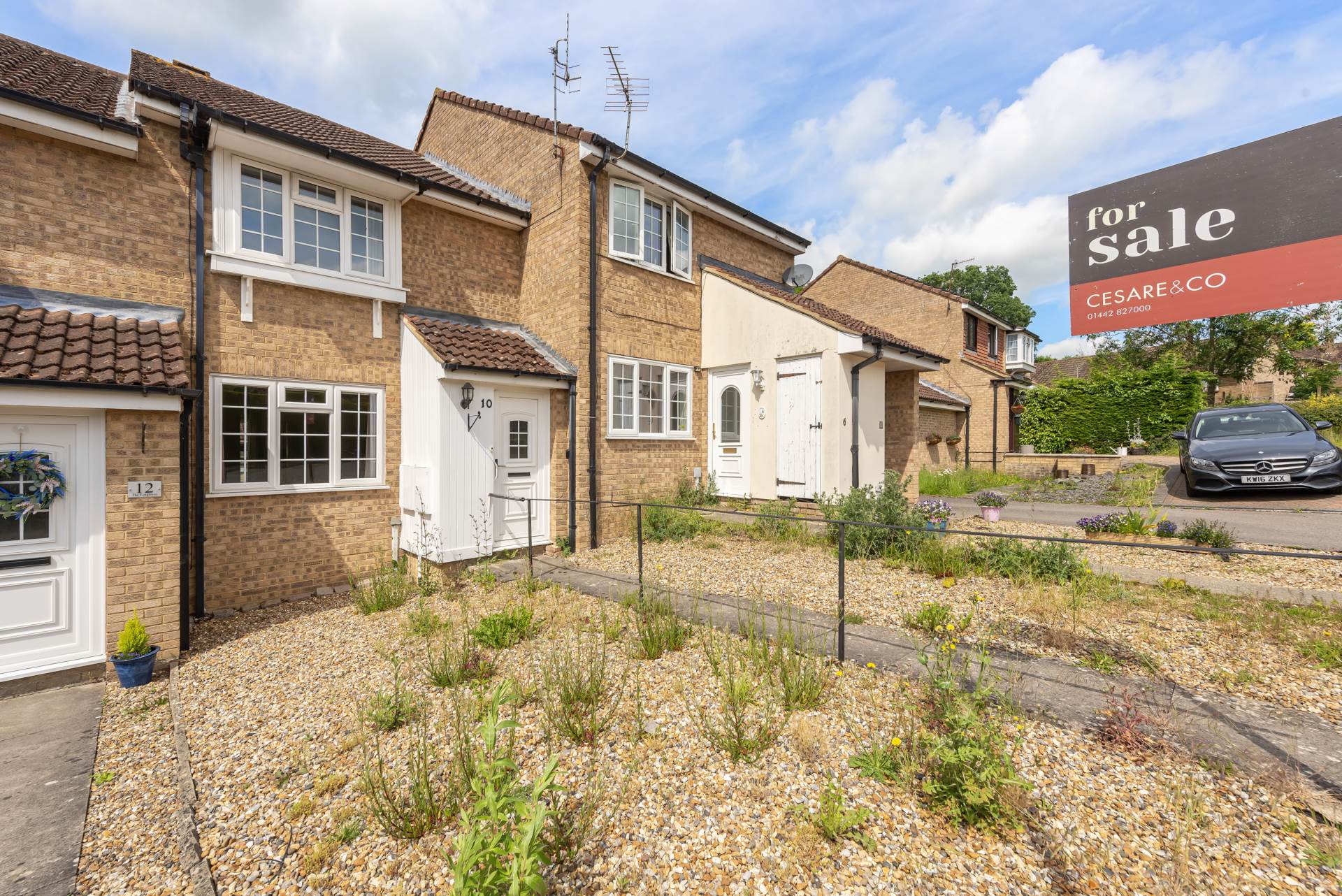 The Foxgloves, Hemel Hempstead, Image 1