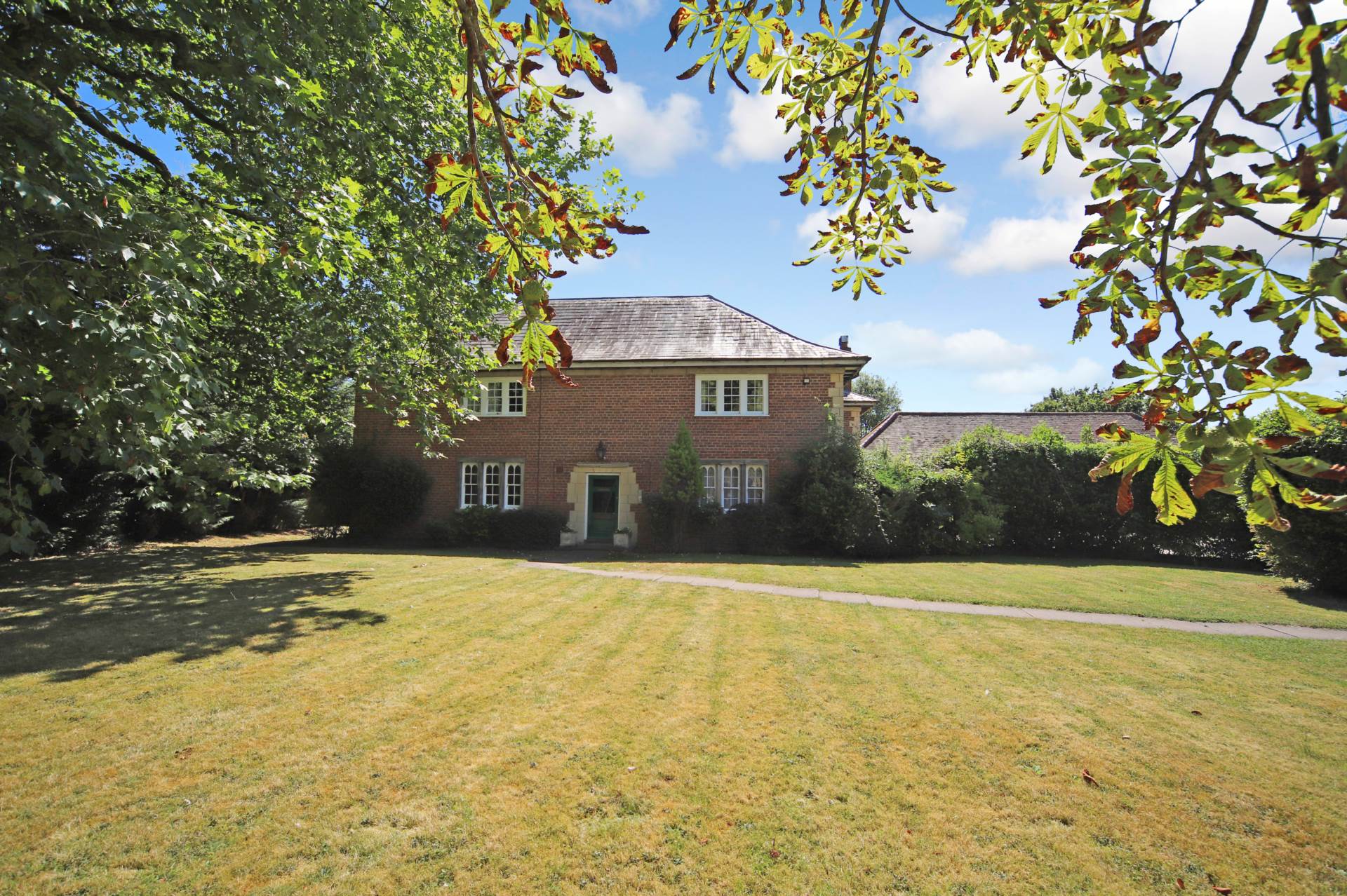 Burnhams Field, Weston Turville, Image 10
