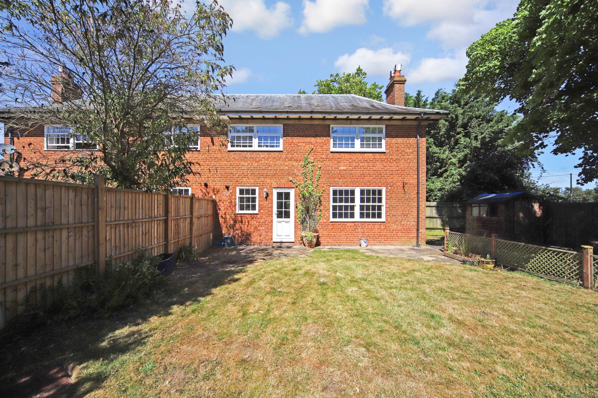 Burnhams Field, Weston Turville, Image 12
