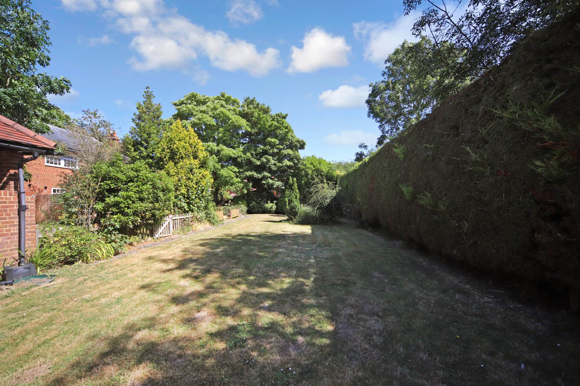 Burnhams Field, Weston Turville, Image 13