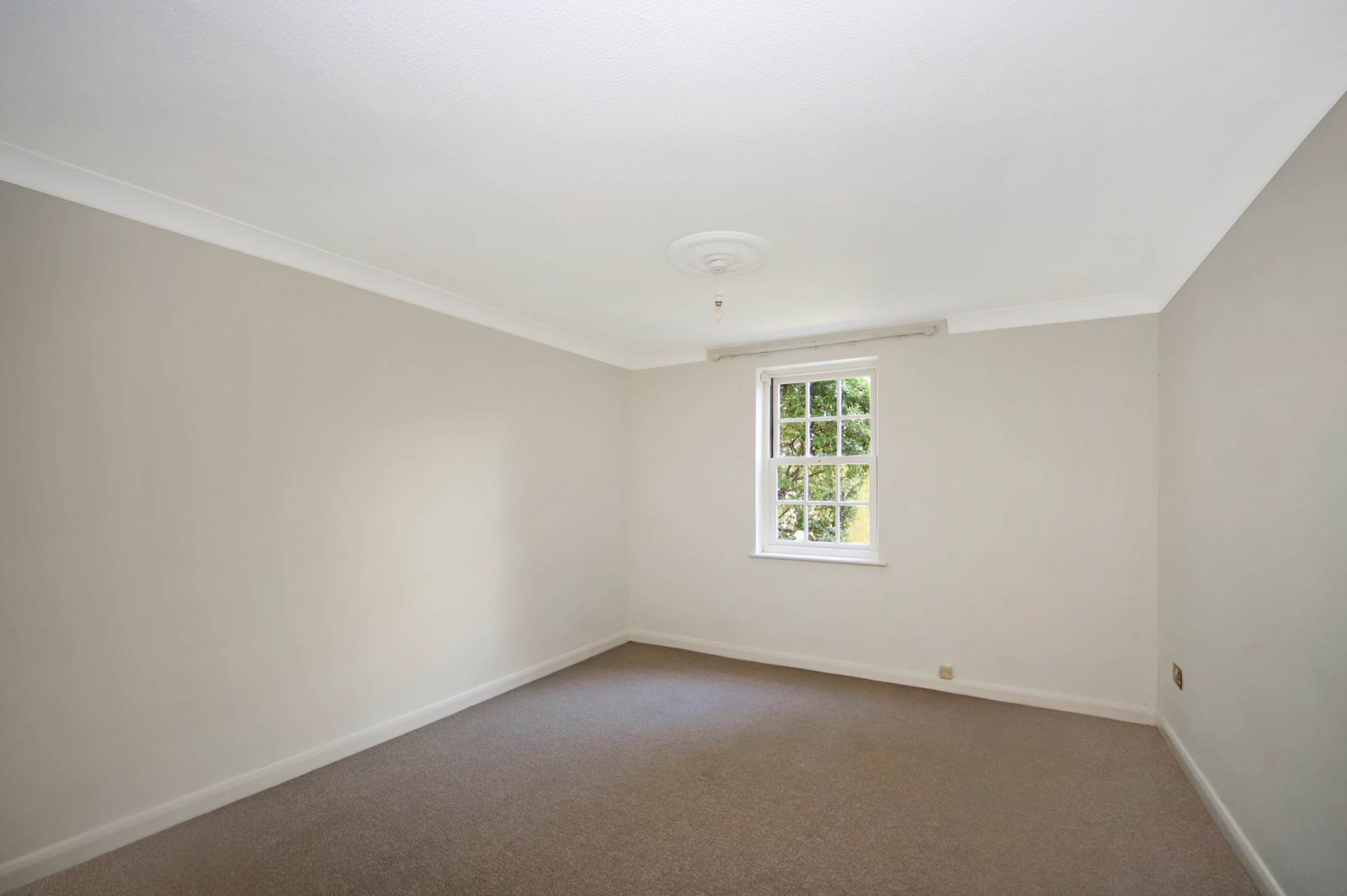 Burnhams Field, Weston Turville, Image 8