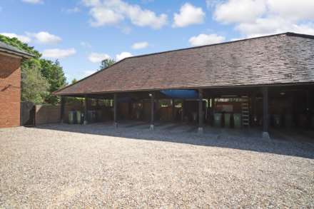 Burnhams Field, Weston Turville, Image 15