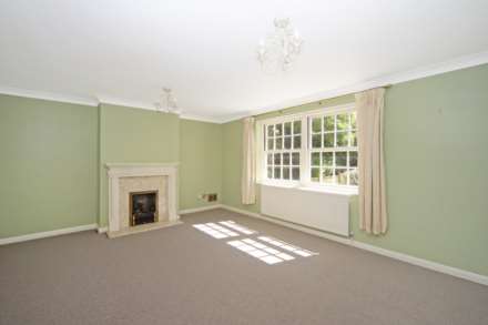 Burnhams Field, Weston Turville, Image 2