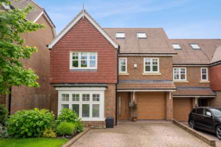 Grove Road, Tring, Image 1