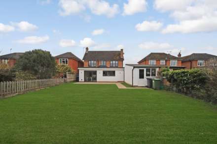 Harcourt Road, Tring, Image 26