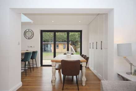 Harcourt Road, Tring, Image 9