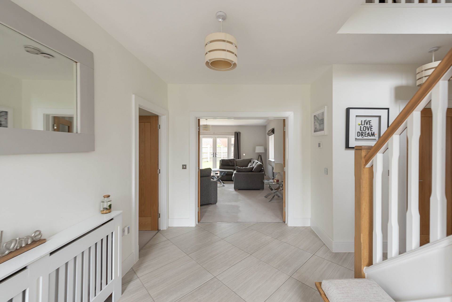 Chapel Drive, Aston Clinton, Image 3