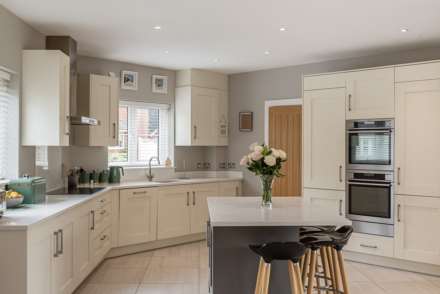 Chapel Drive, Aston Clinton, Image 16