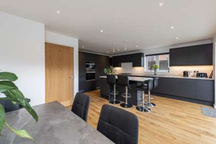 Icknield Way, Tring, Image 10