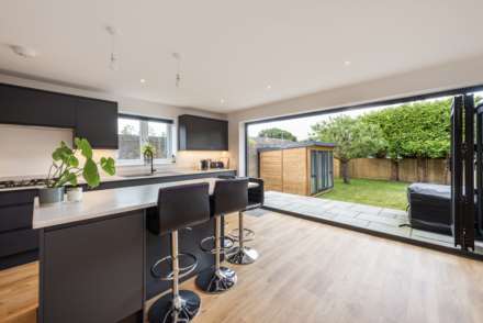 Icknield Way, Tring, Image 2