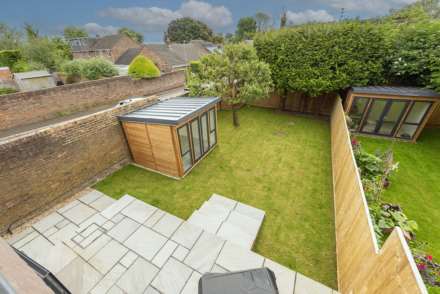 Icknield Way, Tring, Image 22